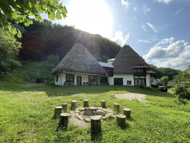 Loc de răgaz și relaxare în natură: de ce Casa Catrinei din Sălaj este răspunsul